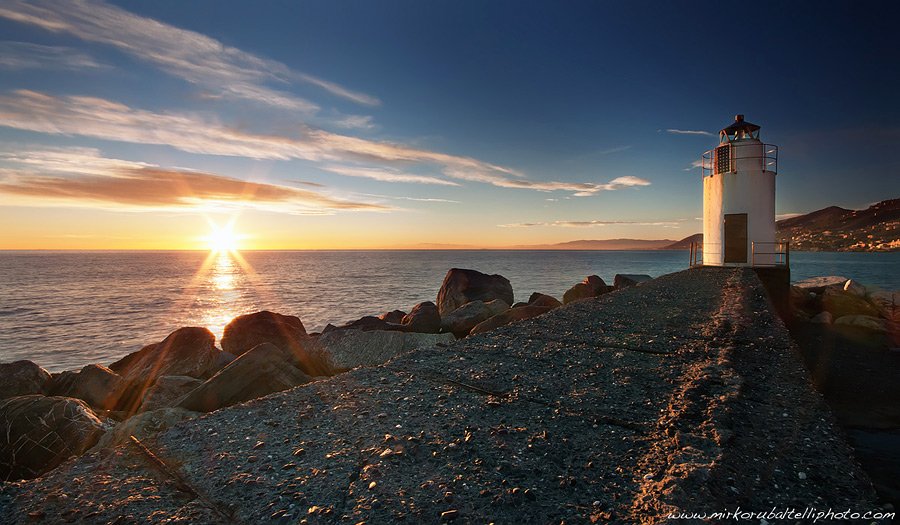 Mirko Rubaltelli - Camogli, the lighthouse 