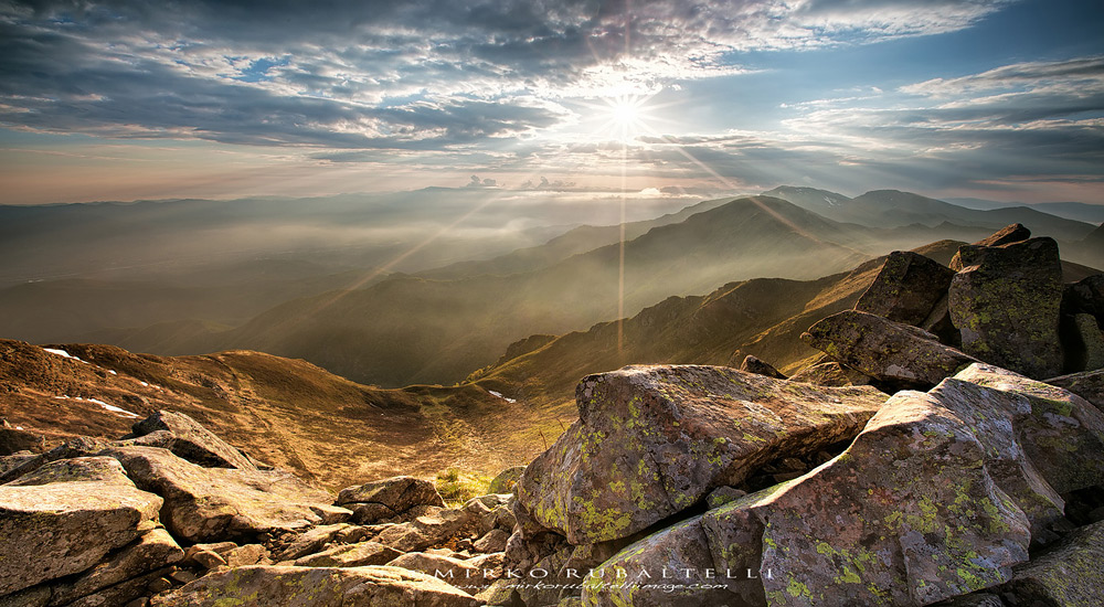 Mirko Rubaltelli - Rays on the rocks