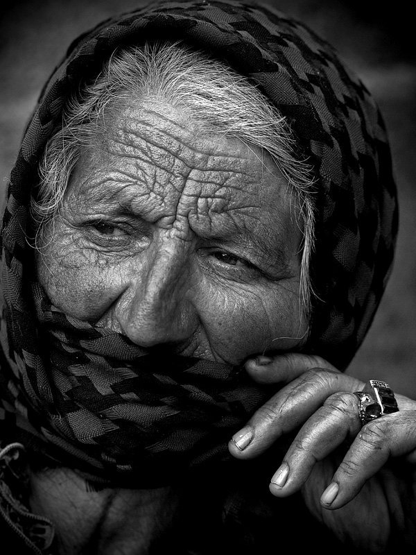 Guest-Host - Edmondo Senatore