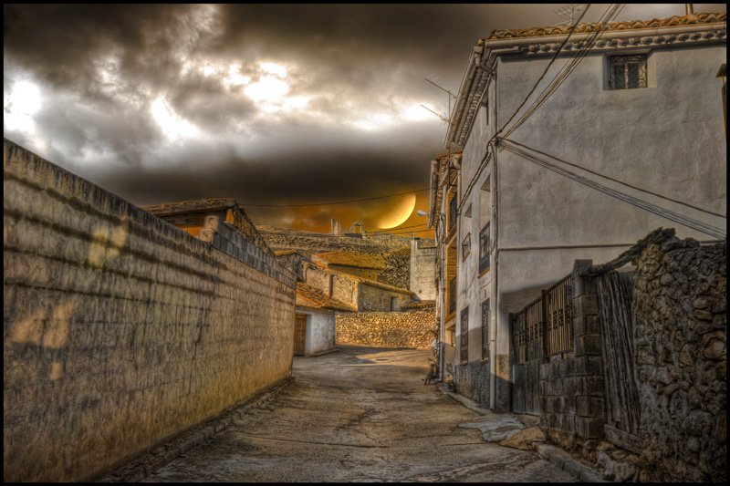 JOAQUÍN REYES - el callejón de la luna