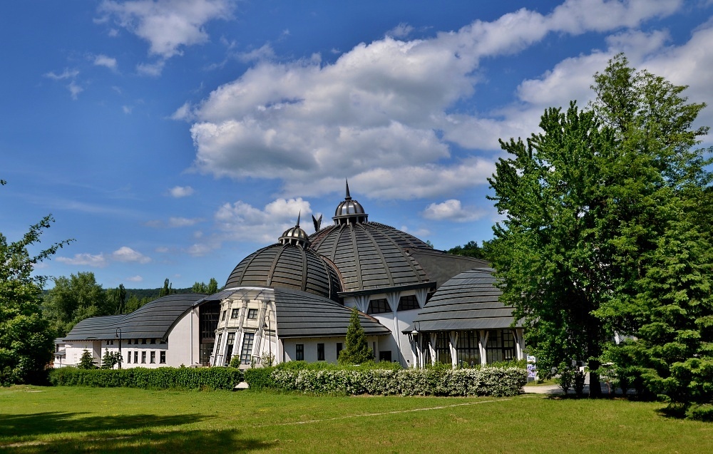 Milos - Piliscsaba - Campus